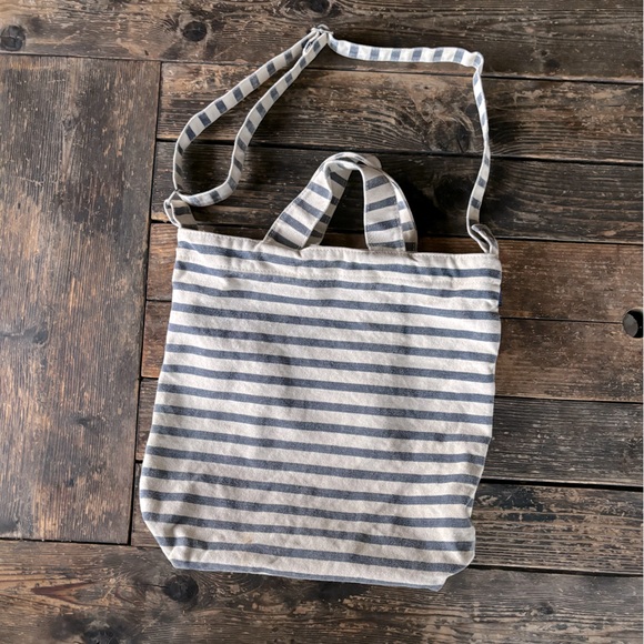 BAGGU Handbags - BAGGU Striped Canvas Duck Tote